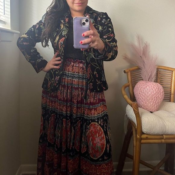 Small/medium vintage black tapestry blazer with floral design - Picture 7 of 9